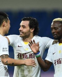  拉齐奥锋线双星联手轰入四球  