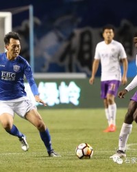  埃弗顿主场惊险战平热刺保持联赛不败纪录